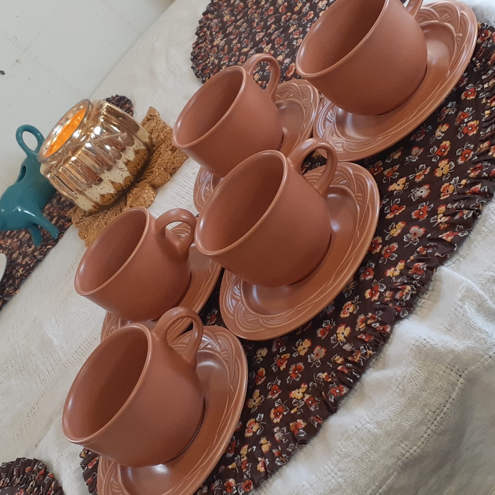 5 Pfaltzgraff mugs with saucers
